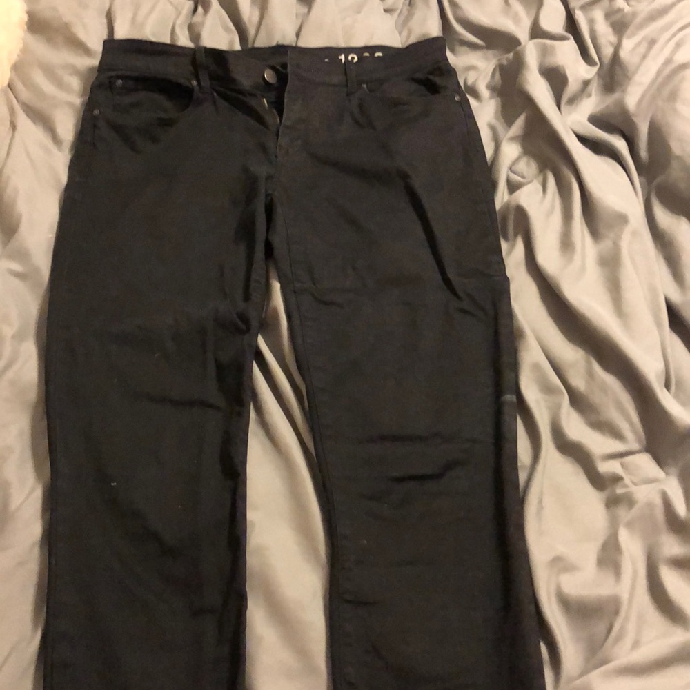 Black cropped legging jeans